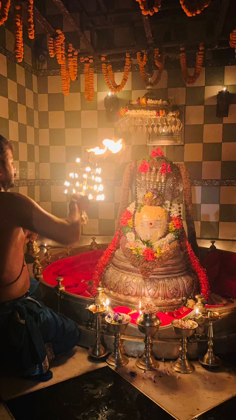 गौरी केदारेश्वर मंदिर इमेज